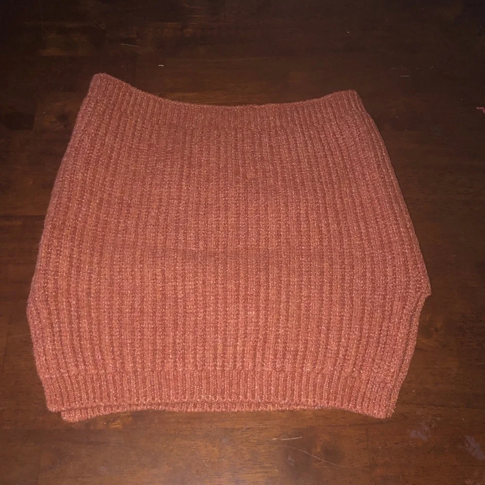 Universal Thread Ribbed Neck Wrap - Picture 2 of 5